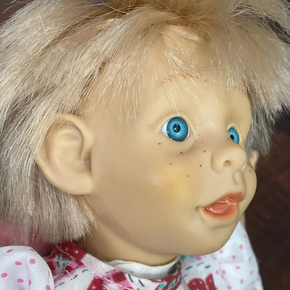 Gloobee Bunch Doll Real Life Expressions Vintage 1990s Blonde Blue Eyes READ
